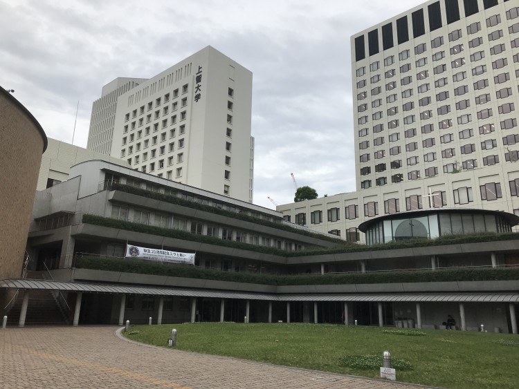 E11BBC15-A471-4F13-B00D-359A9421A2F0